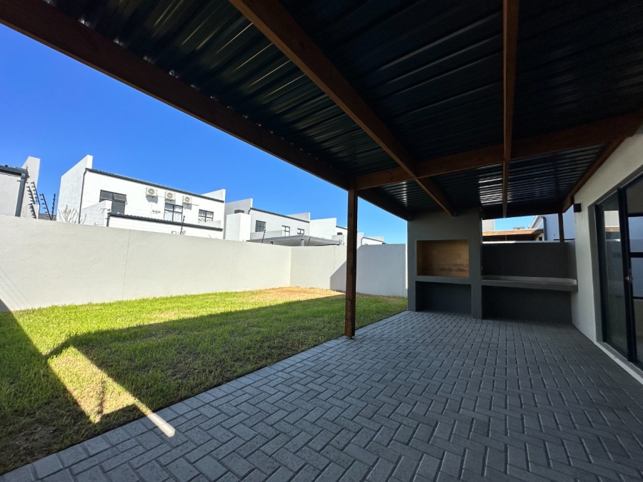 4 Bedroom Property for Sale in Sandown Western Cape
